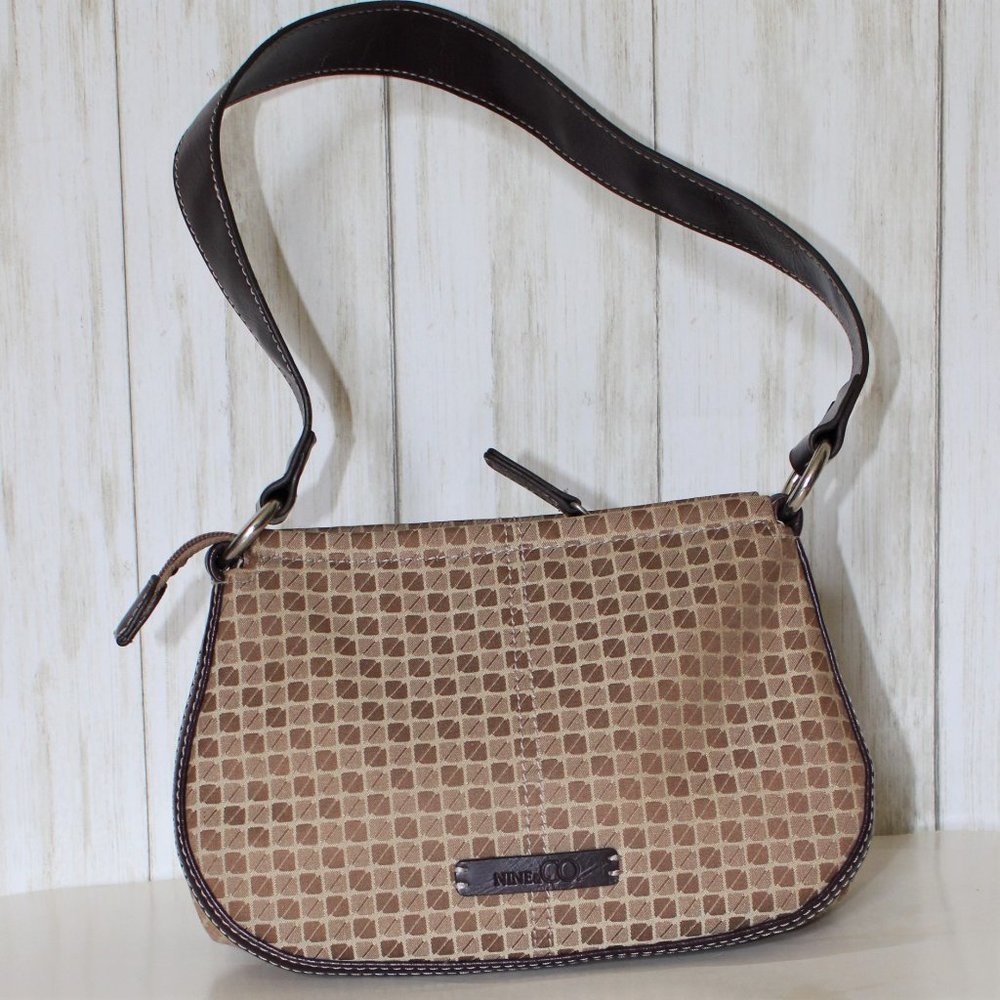 Nine & Co. Tan and Beige Small Purse